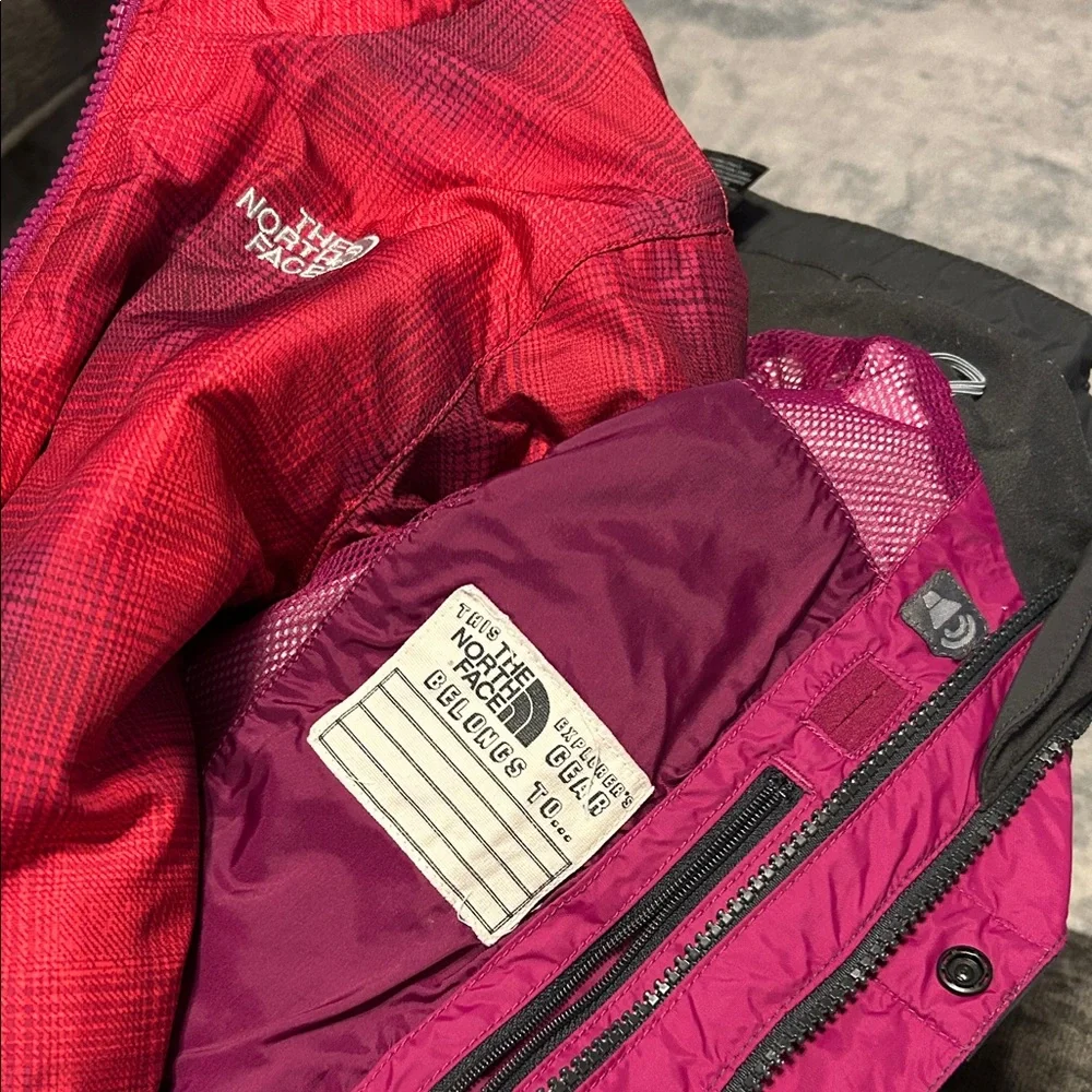 The North Face Charcoal Jacket with Magenta Lining XS 6 ☀️